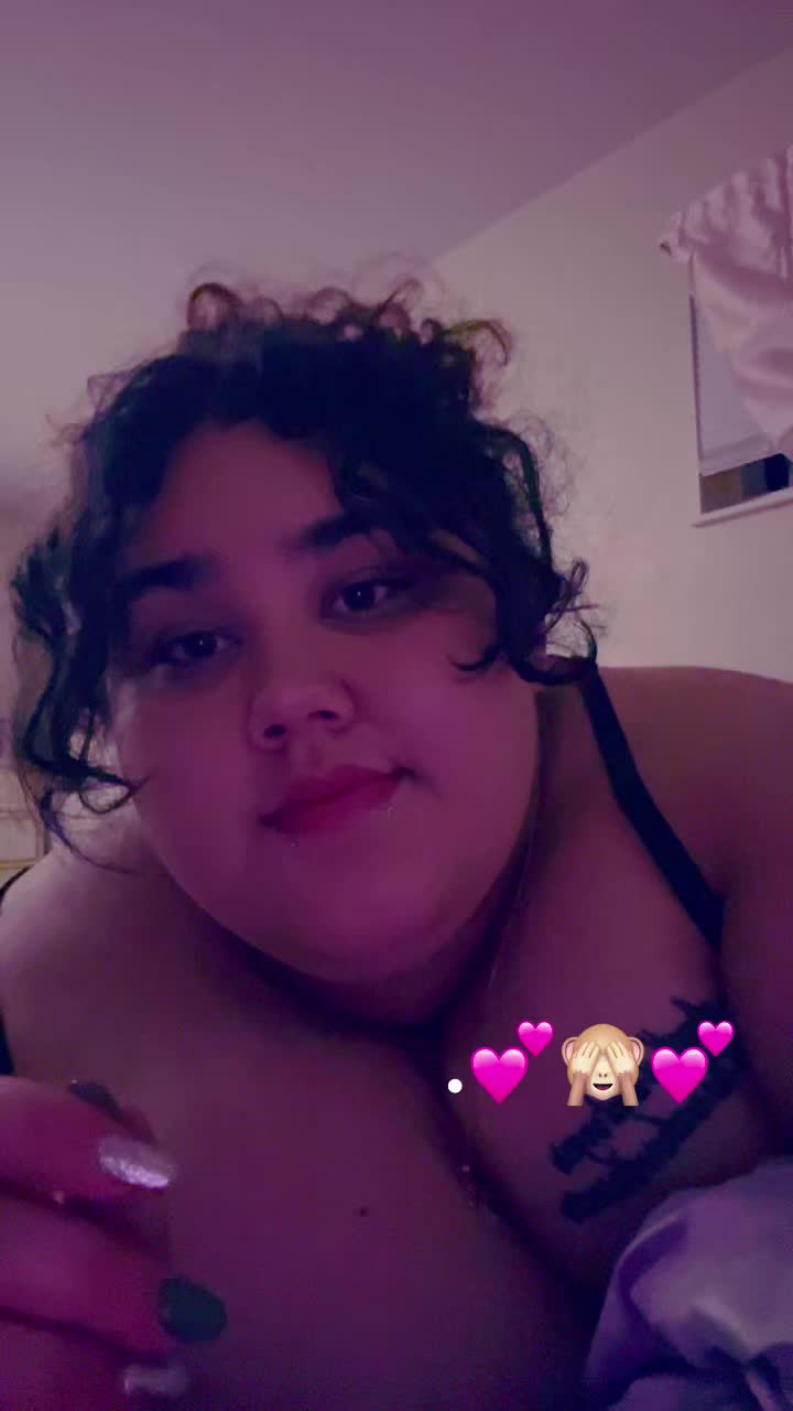 @Goldi😋💜