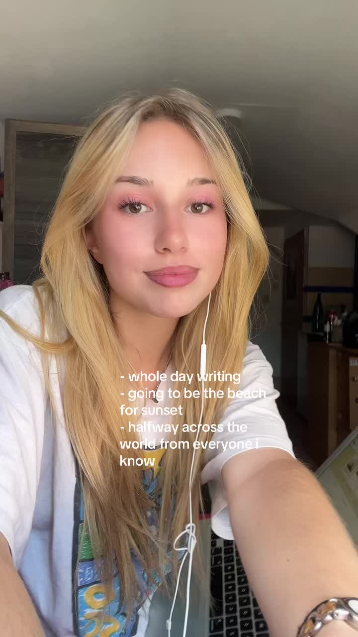 @presley | author 📚