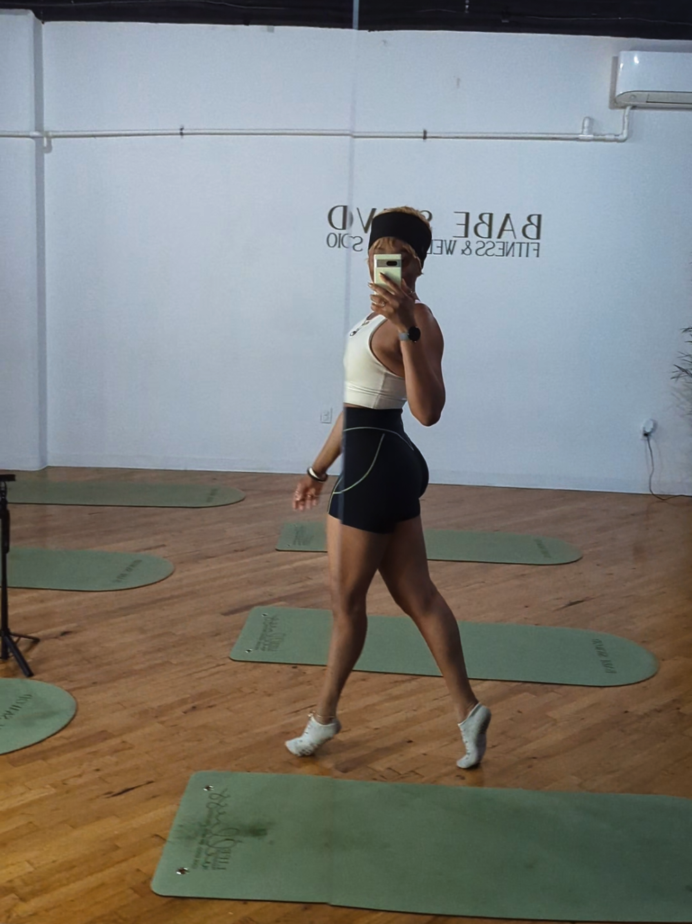 @BarreBabe