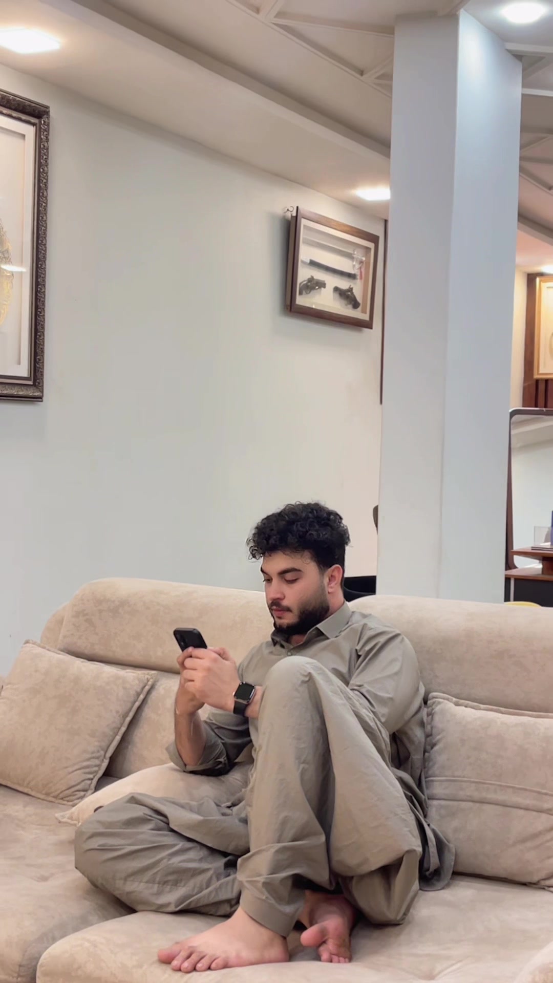 @انس خان