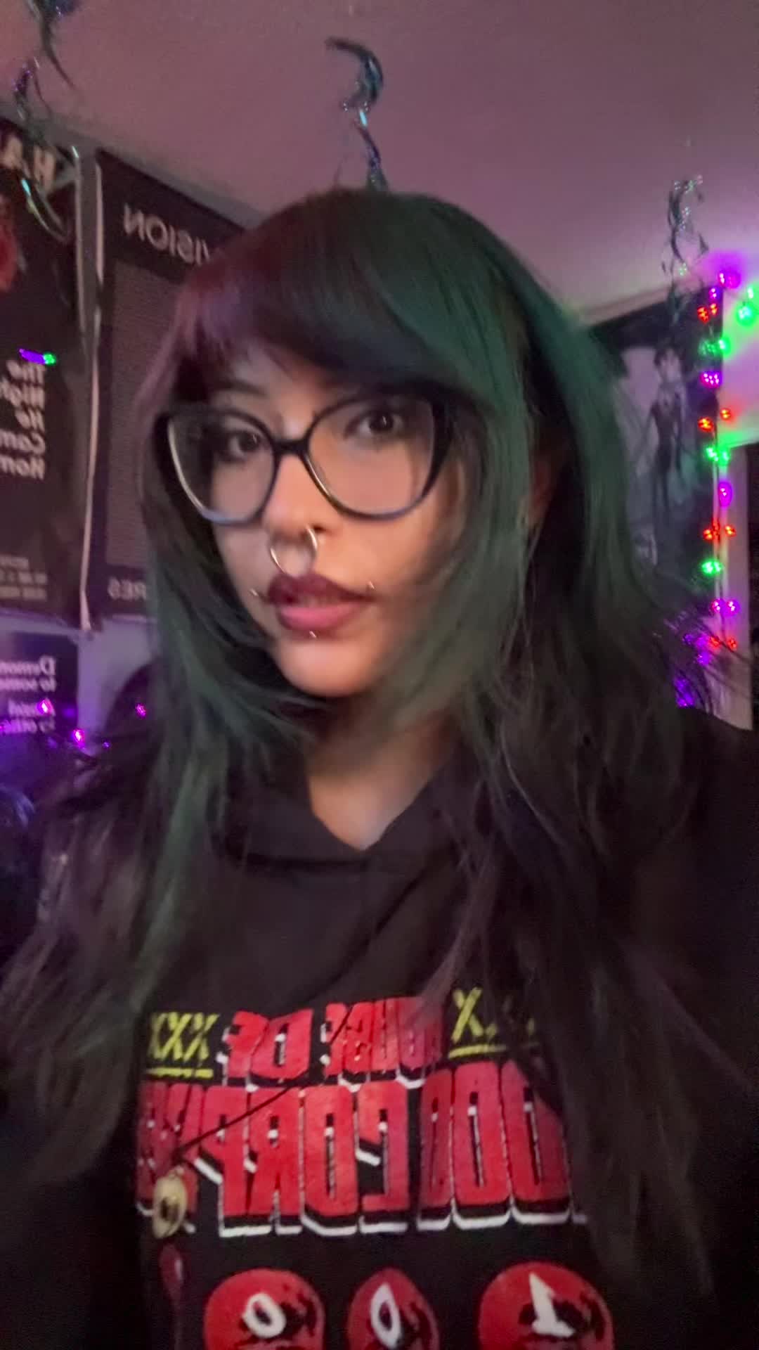 @Alexsis
