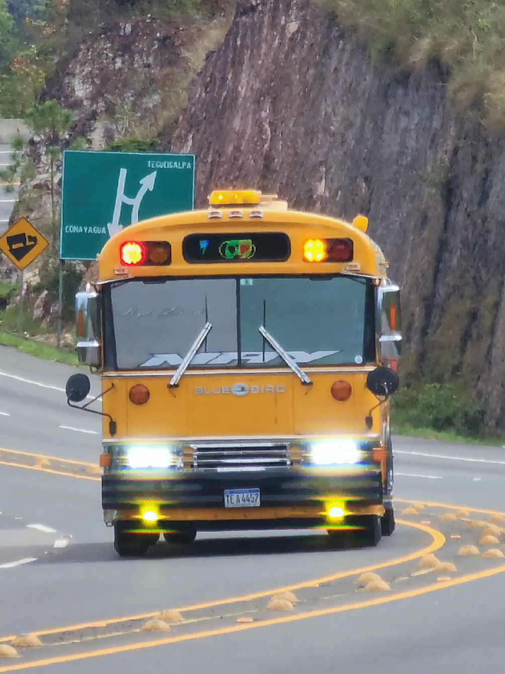 @BUSES FERMA_504 📸🇭🇳