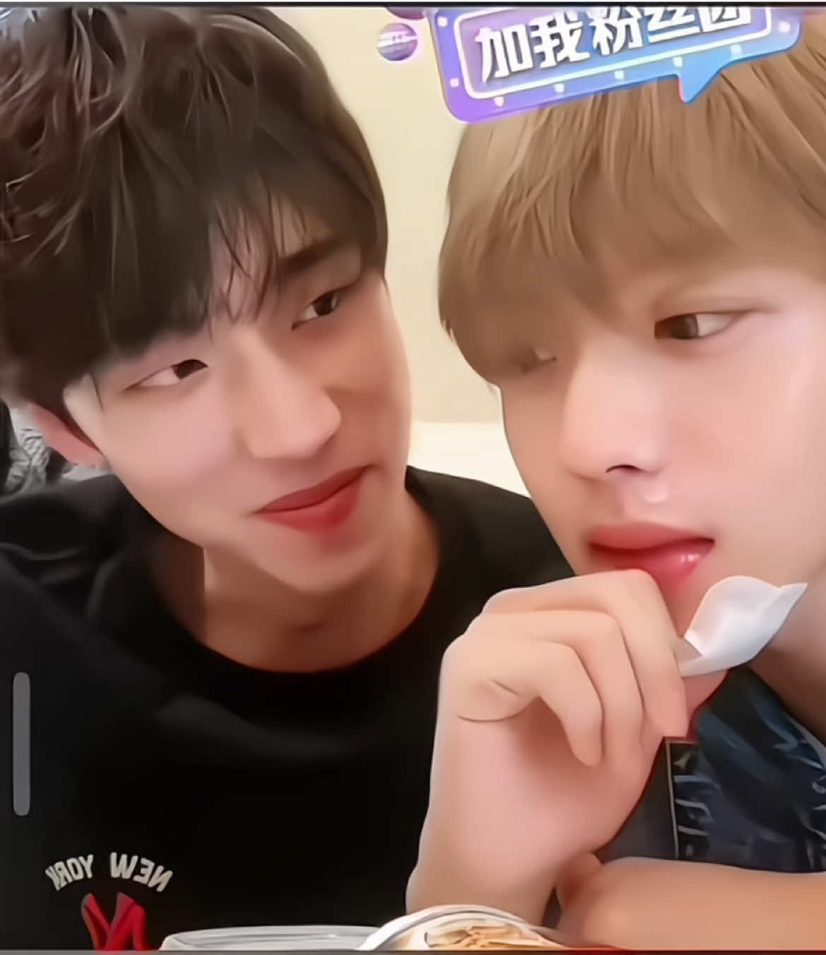 @🌷 𝐘𝐮𝐧𝐧𝐢 🌷小欣
