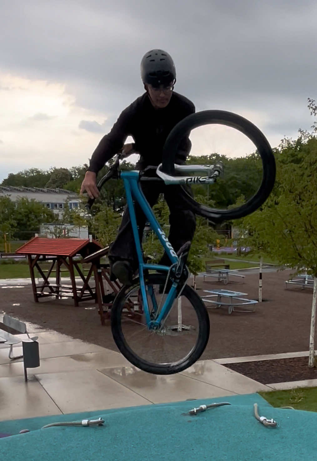 @Johnnyschmidt_mtb
