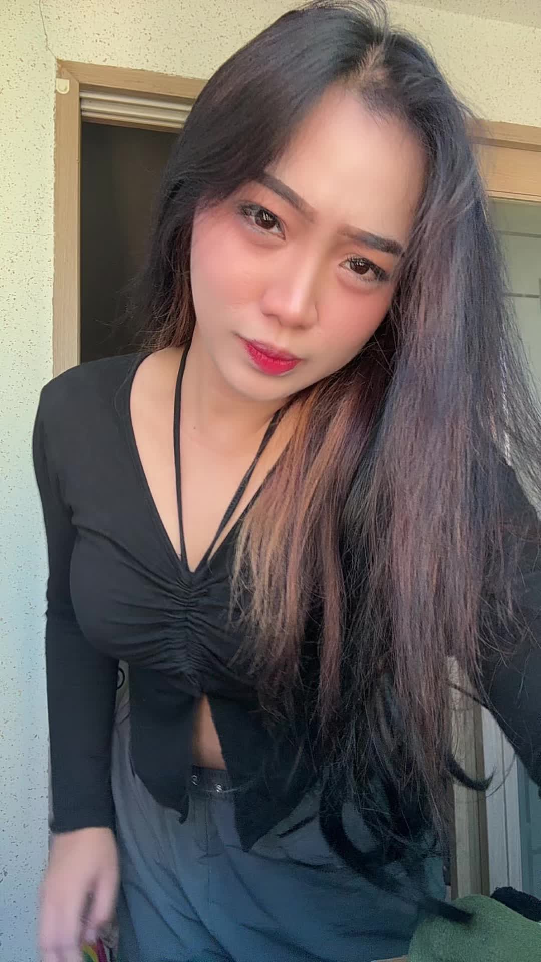 @mellybahnie