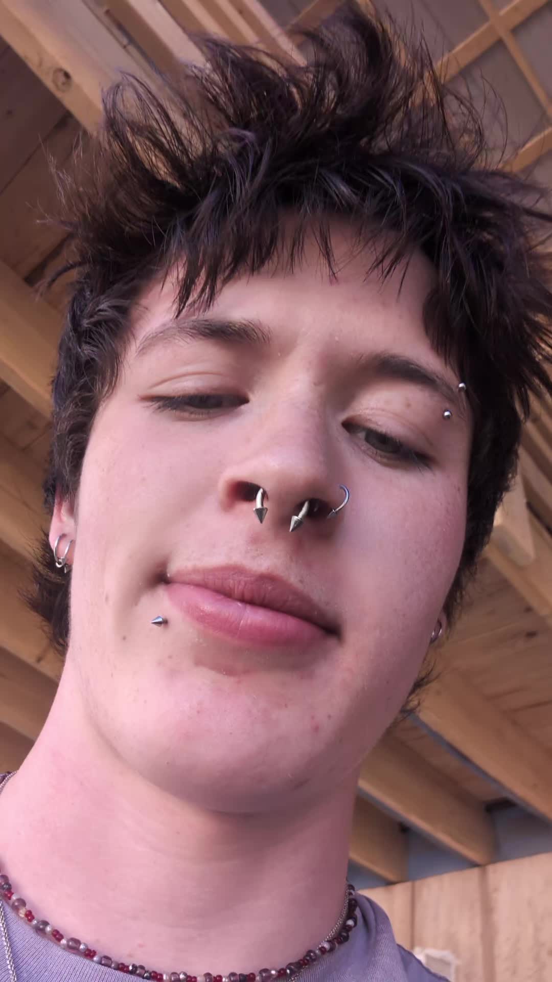 @rüss