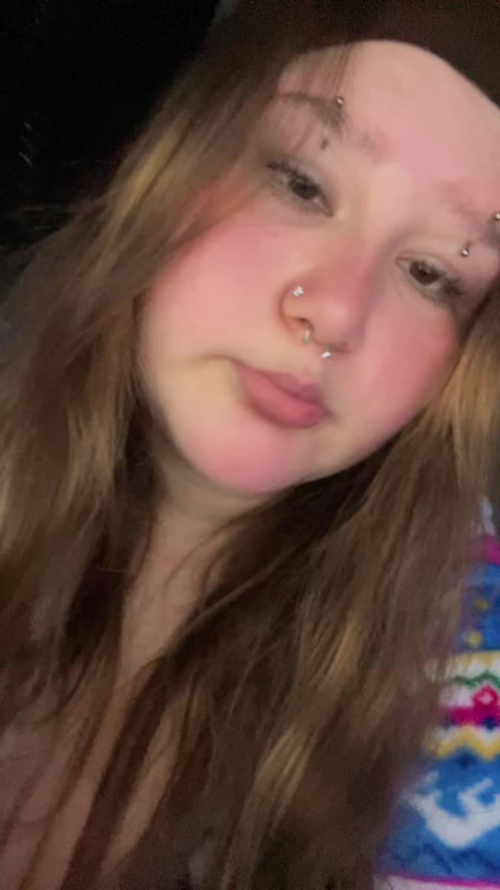 @yourlocalweird_madie01