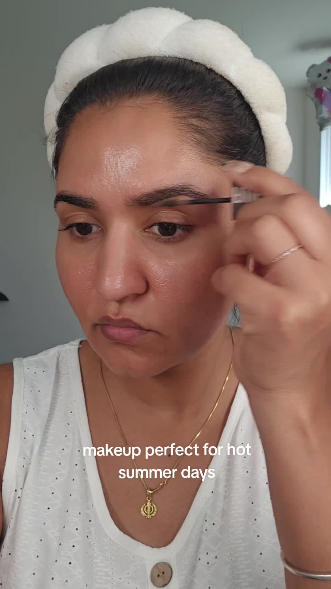 @MakeupWithJas