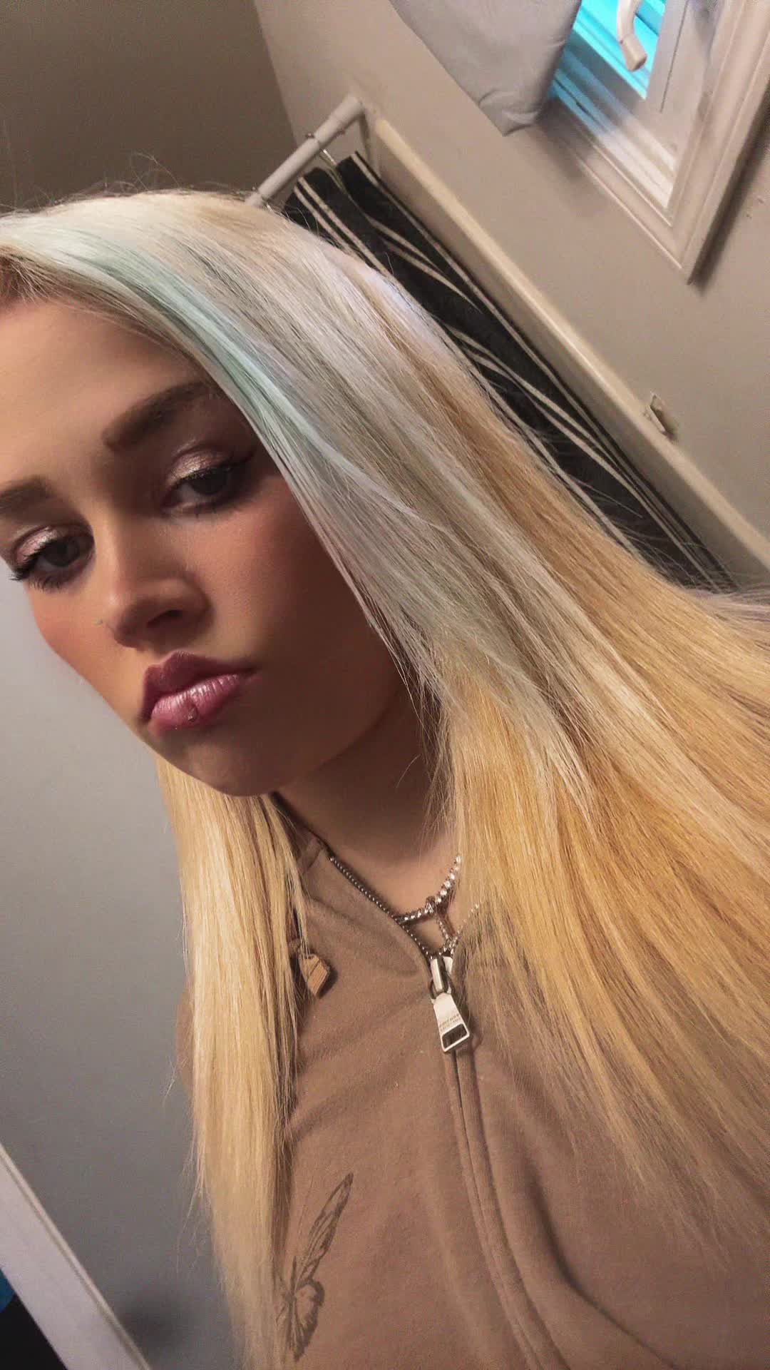 @victoriahyde_23