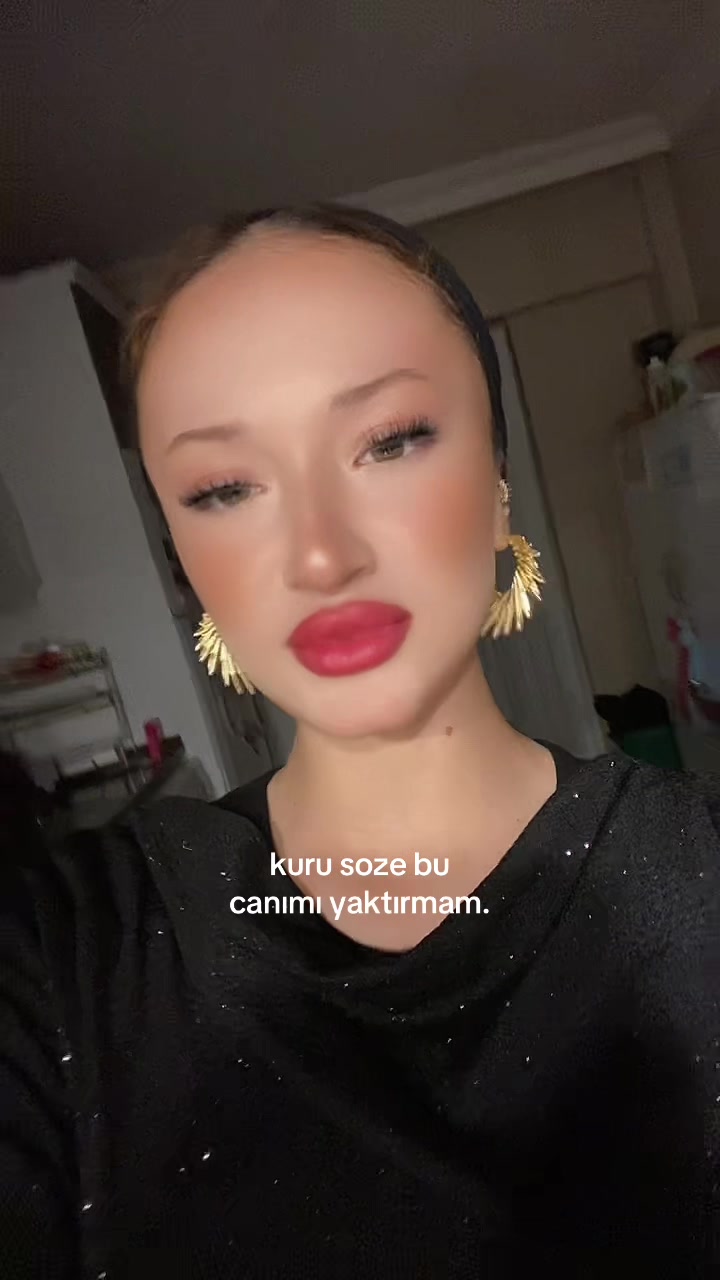 @🪬