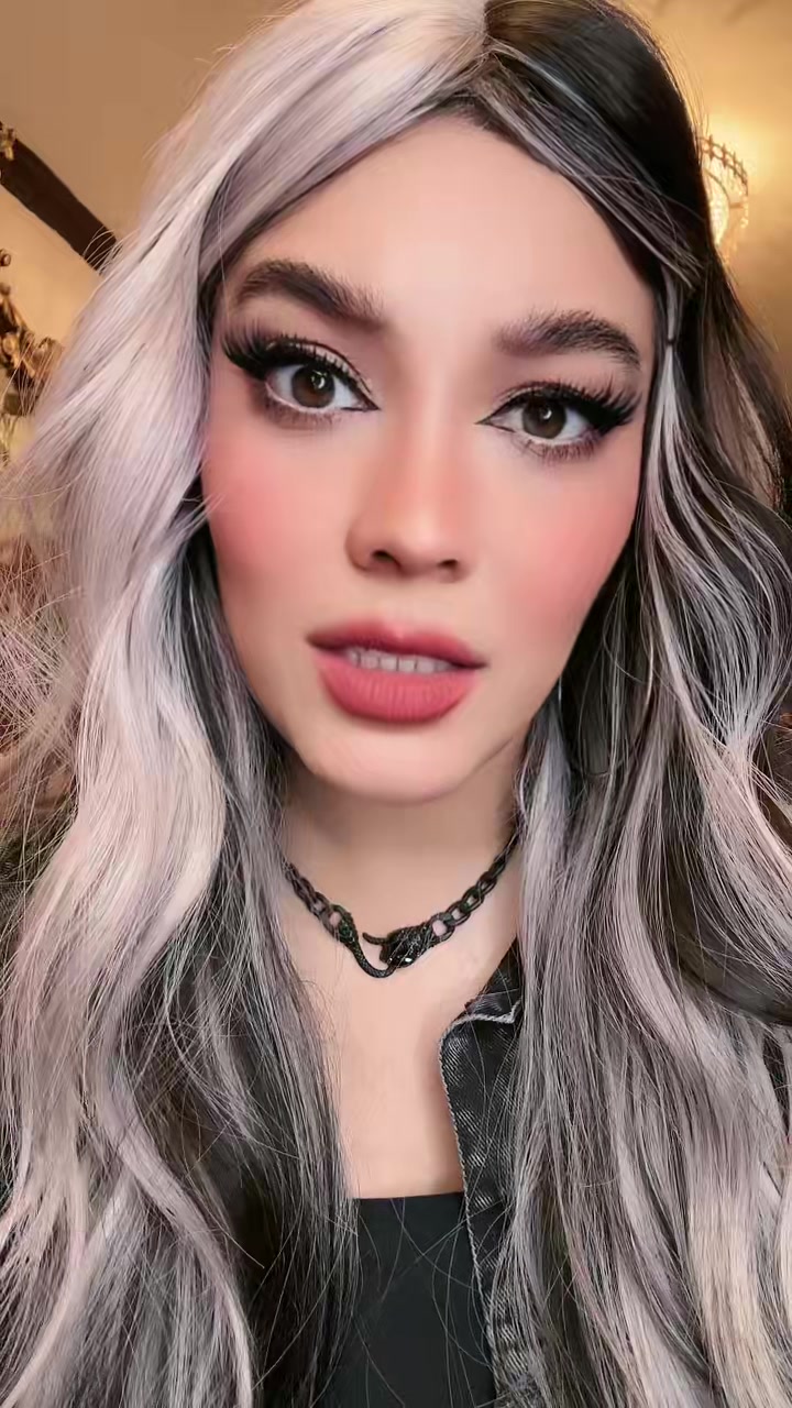 @Alejandra😎✌️
