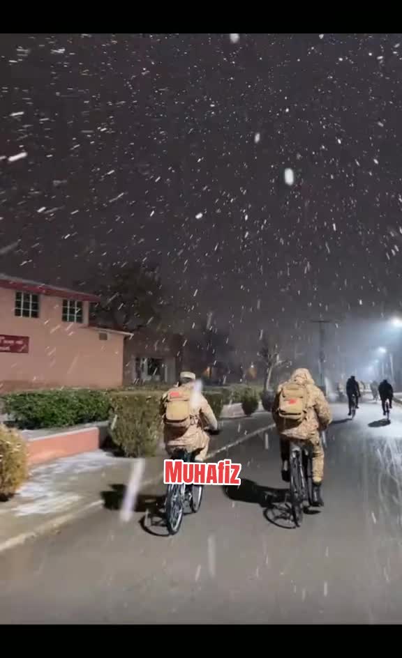 @𝗠𝘂𝗵𝗮𝗳𝗶𝘇🇵🇰