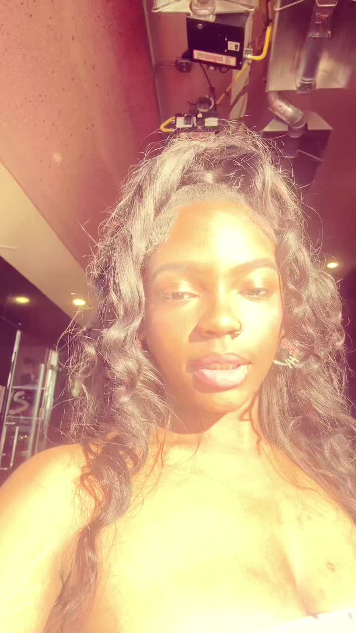 @sostunna
