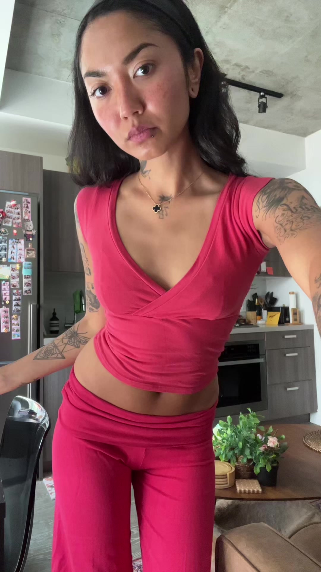 @LipBiteEmoji