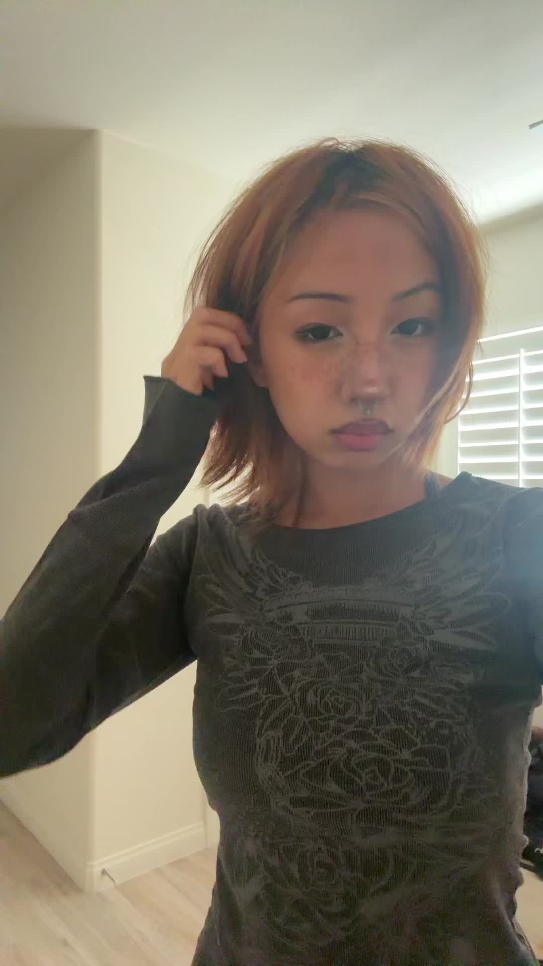 @Q!