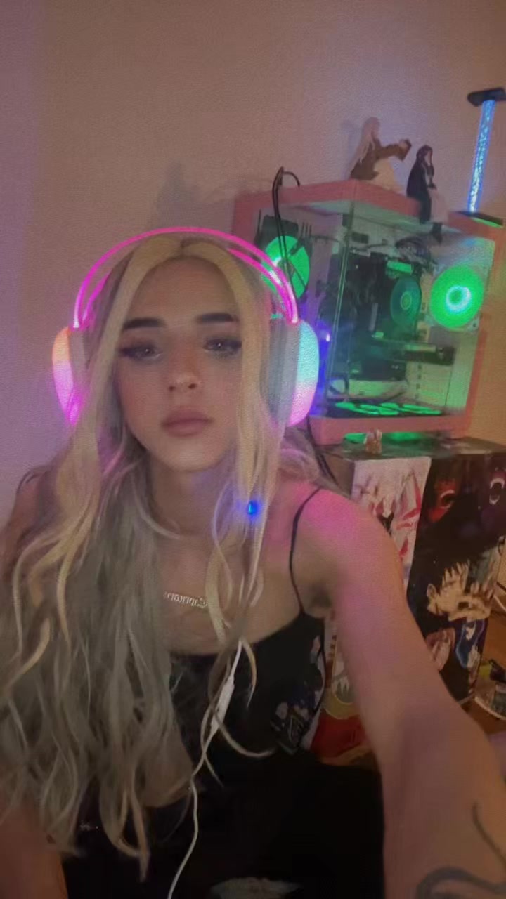 @laryssa_meloo_