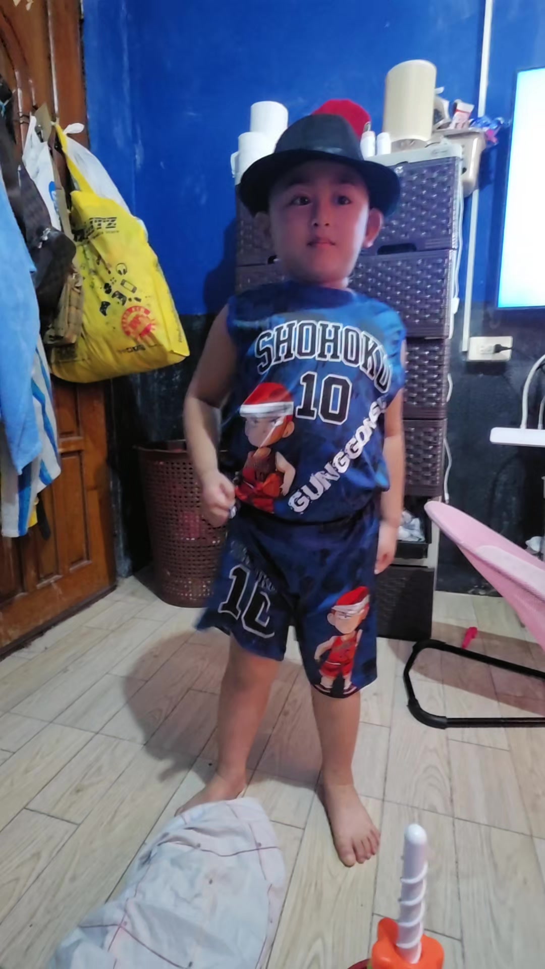 @windeokyonezukoALMARIO