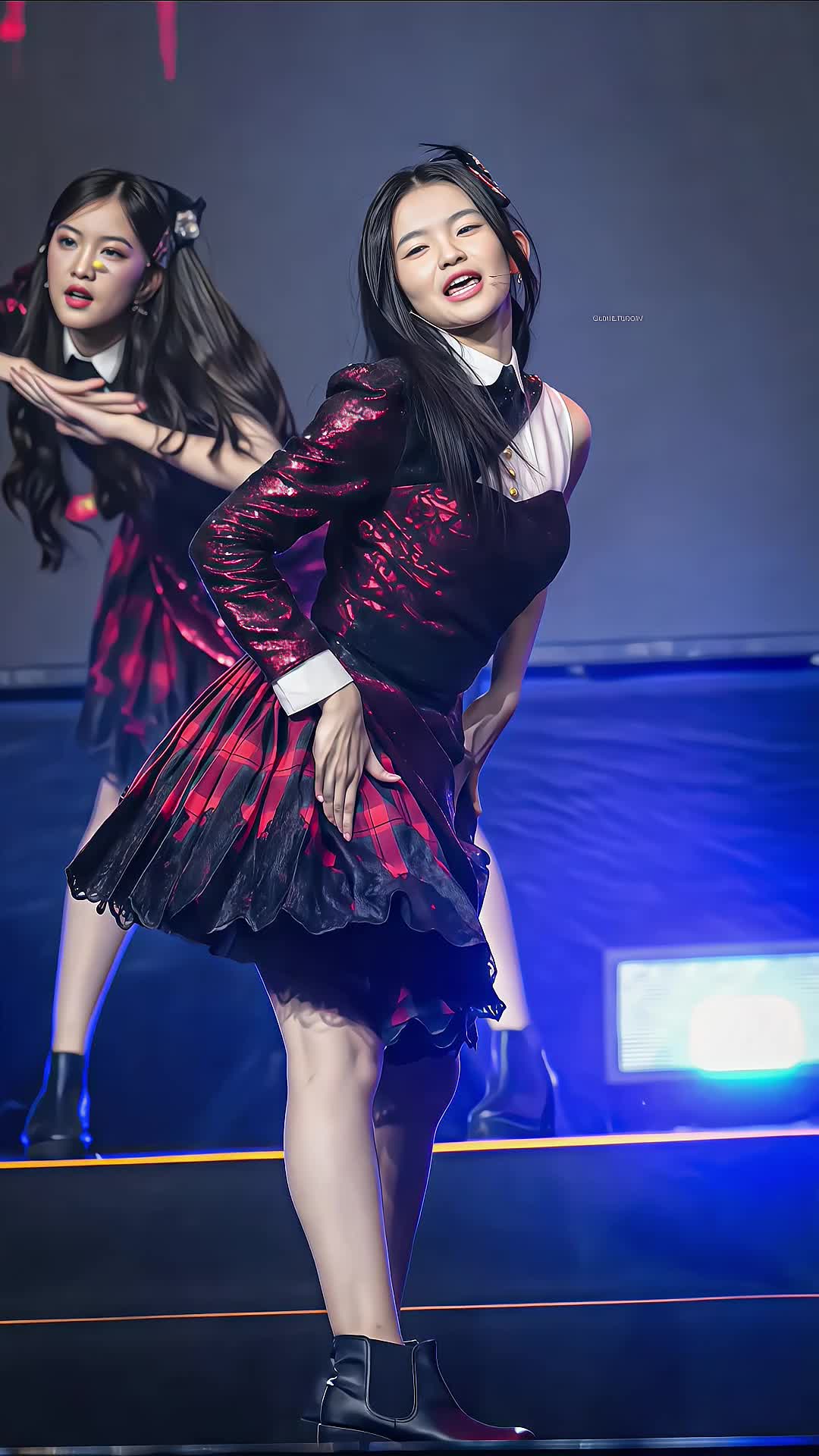 @akaza