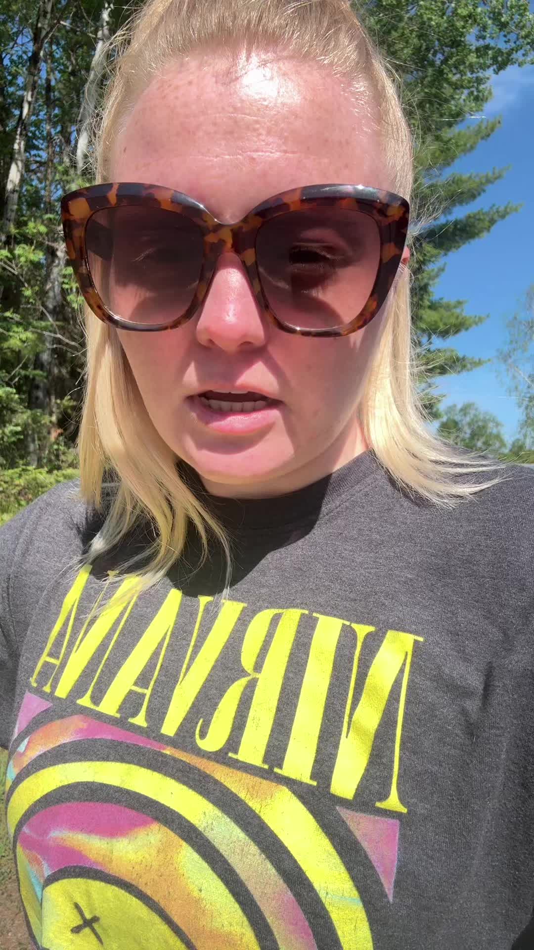 @kikifarrow