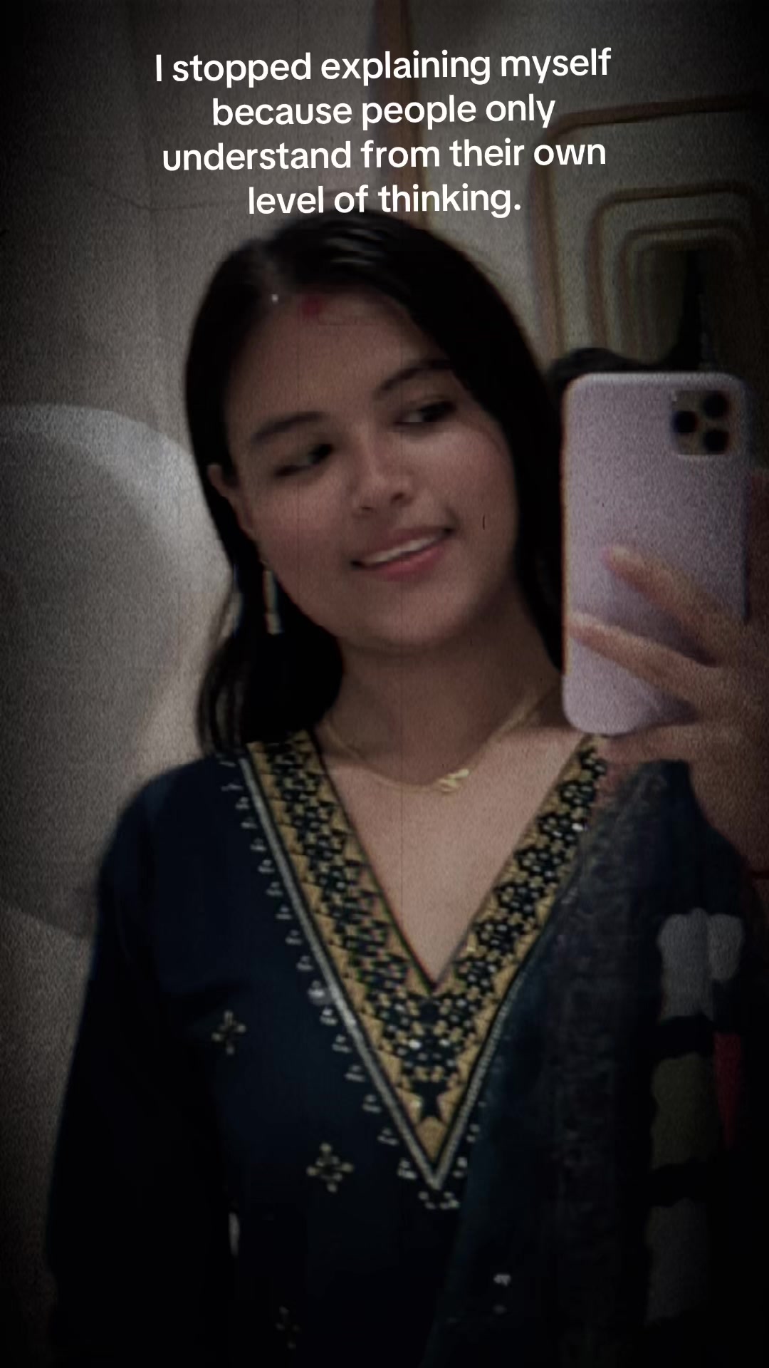 @👑Aarohi shrestha❤👑