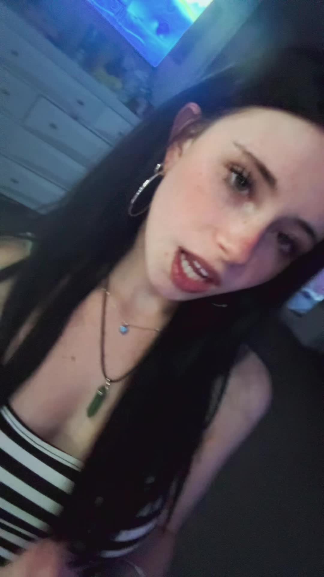 @tay ⟢