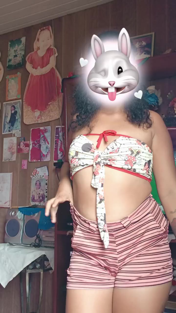 @aniely gomes