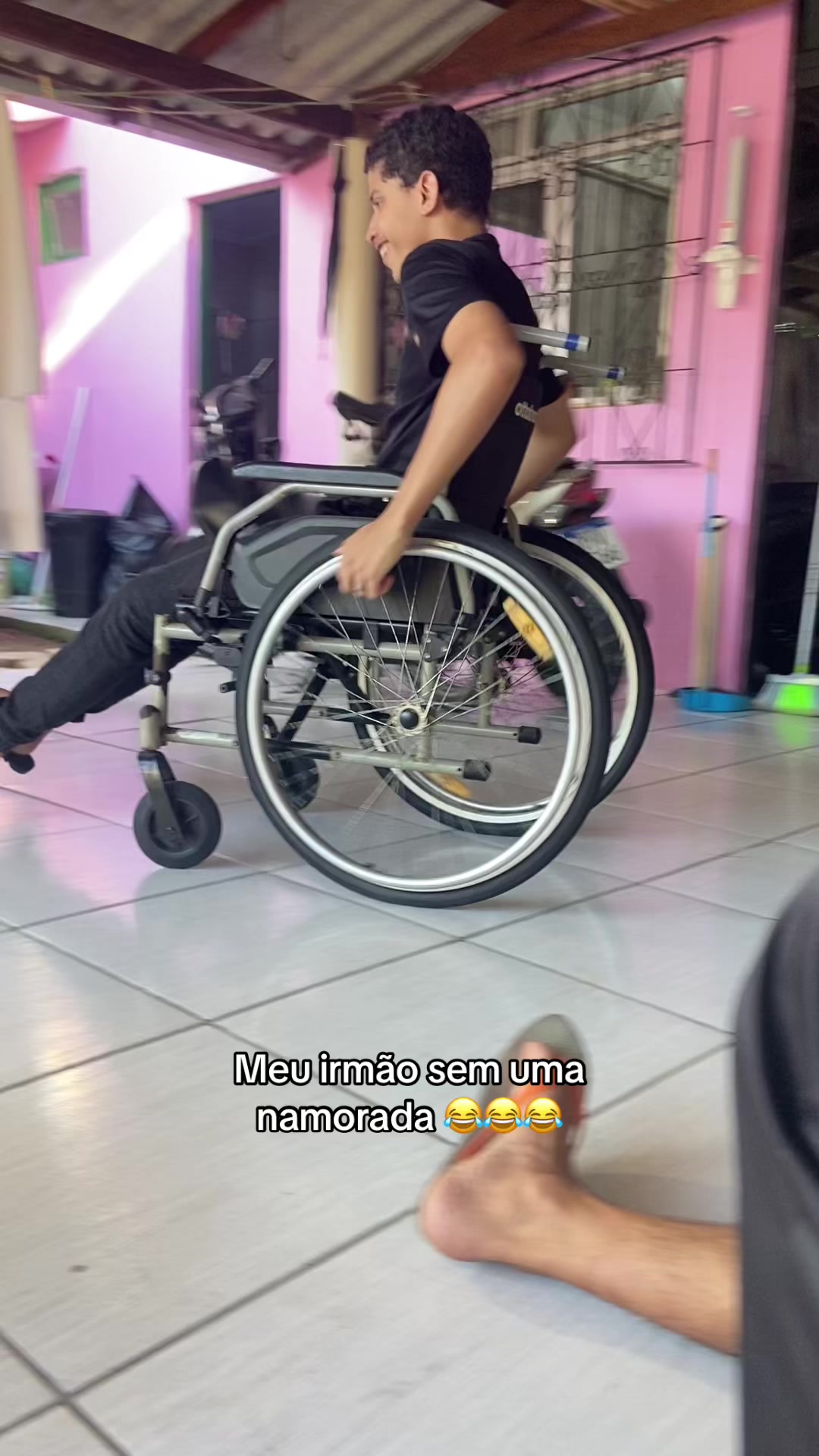 @carolainevitoria