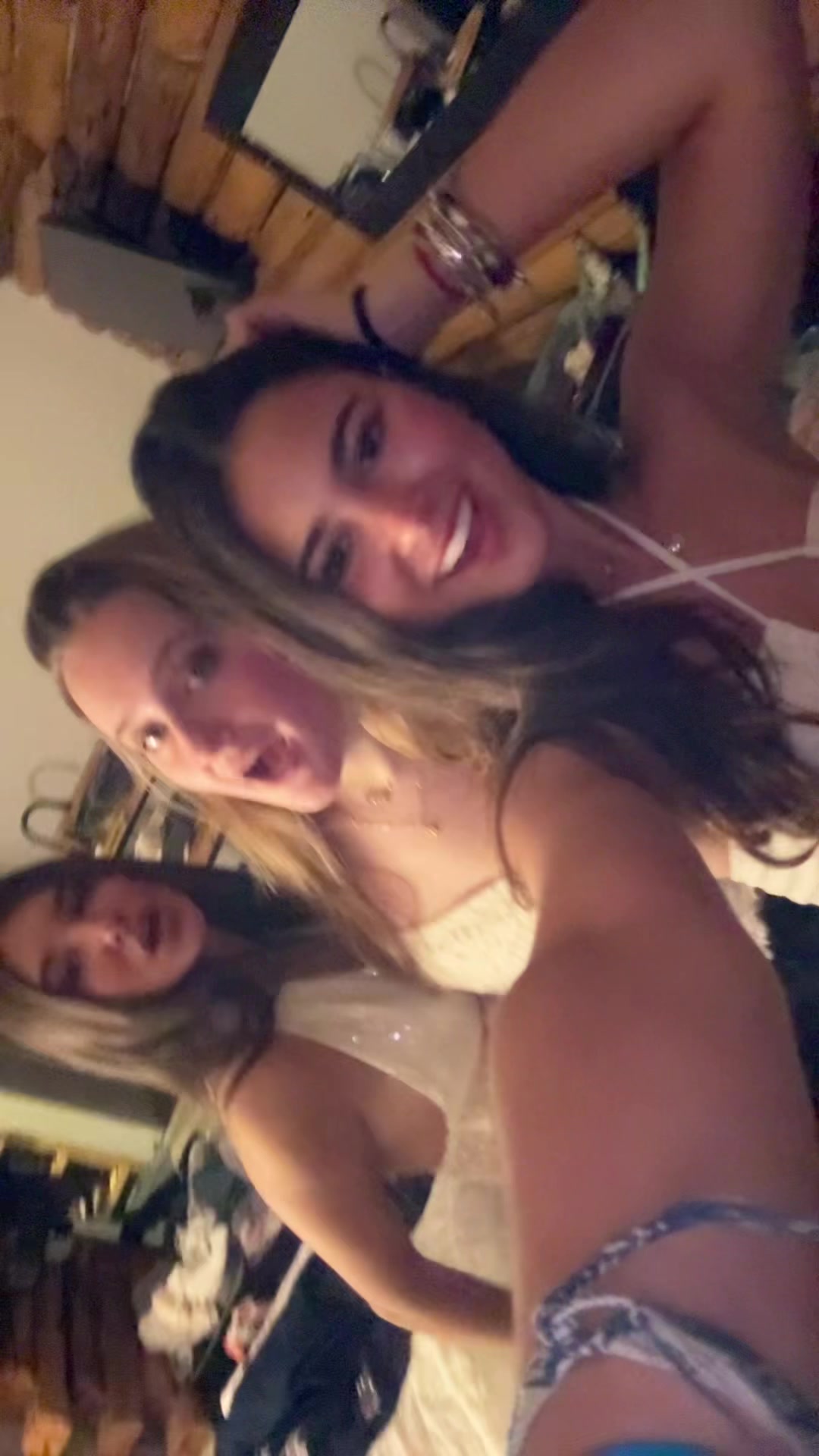 @juli peyyrous