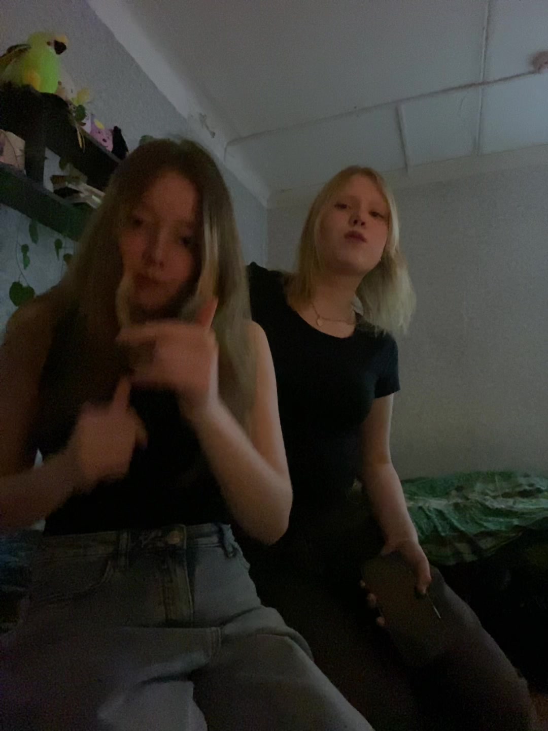 @lesyaas