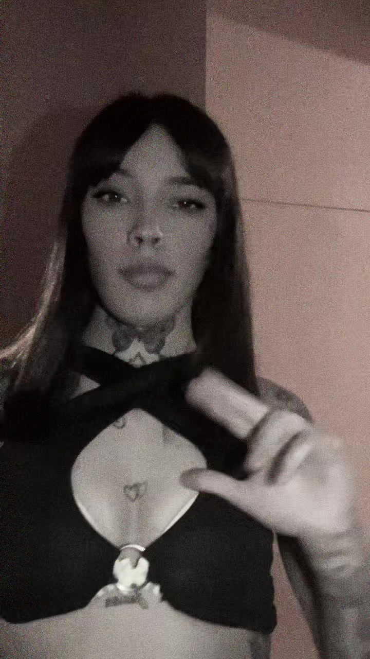 @Carolina cisnero🖤