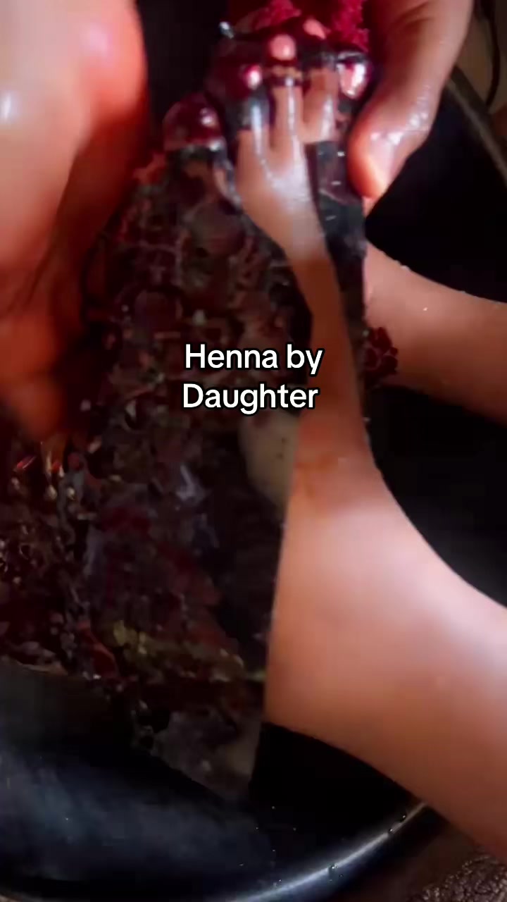 @hennabydaughter2