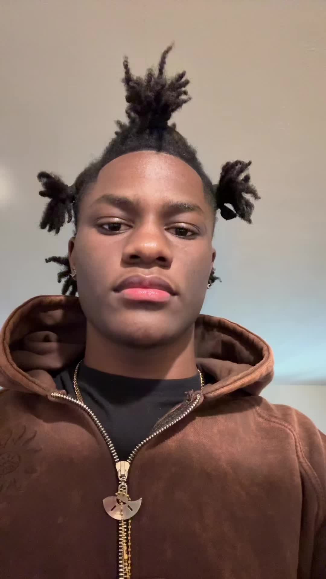 @quezyns