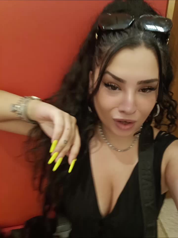 @✨˚₊·𝑆𝑎𝑟𝑎 𝑅𝑜𝑥𝑦·₊˚✨