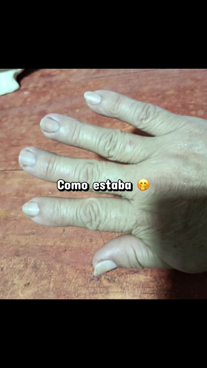 @GiMe AiLen Nails 💙💛💙💅🏻💋