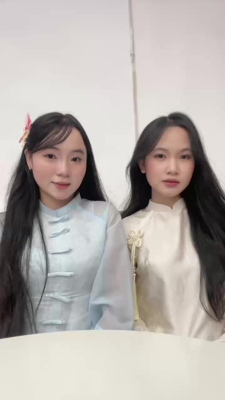 @Nhụy chứ ai
