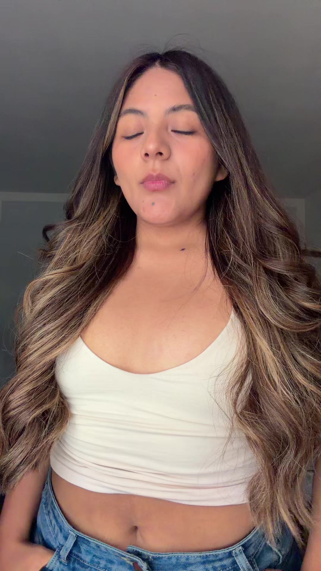 @Vaki