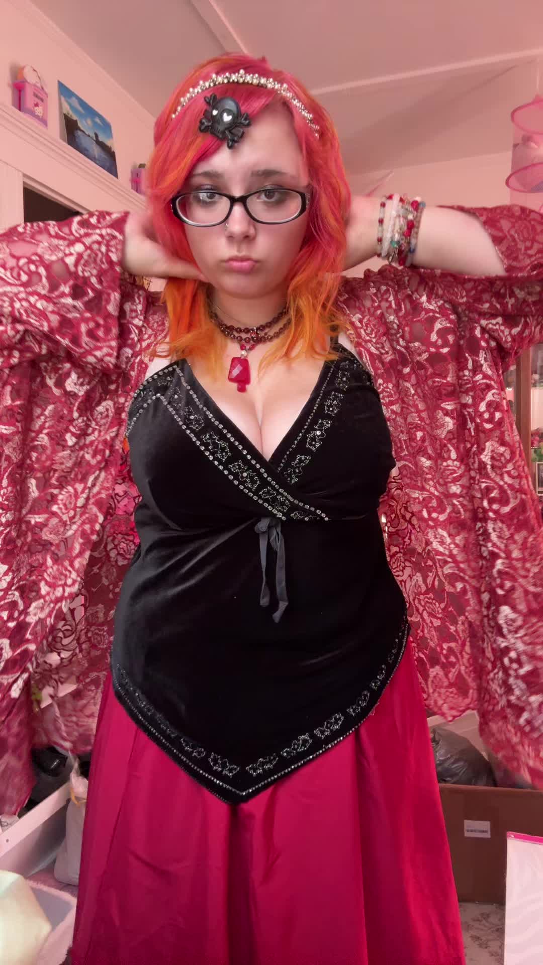 @liv marie 🕷️🔻