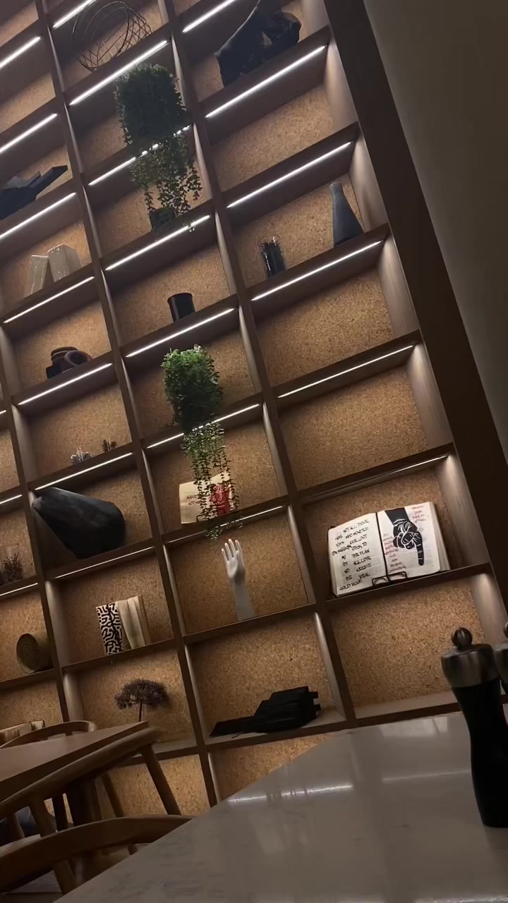 @Naomi👑