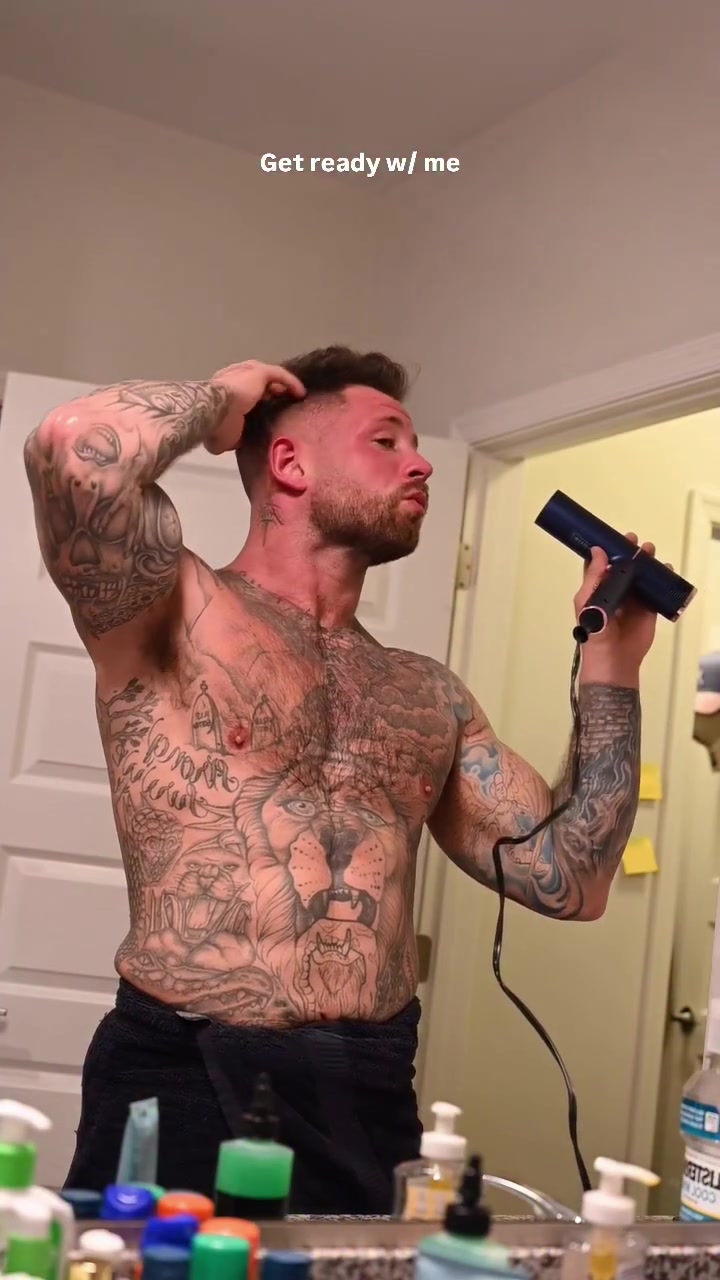 @_kevykevv