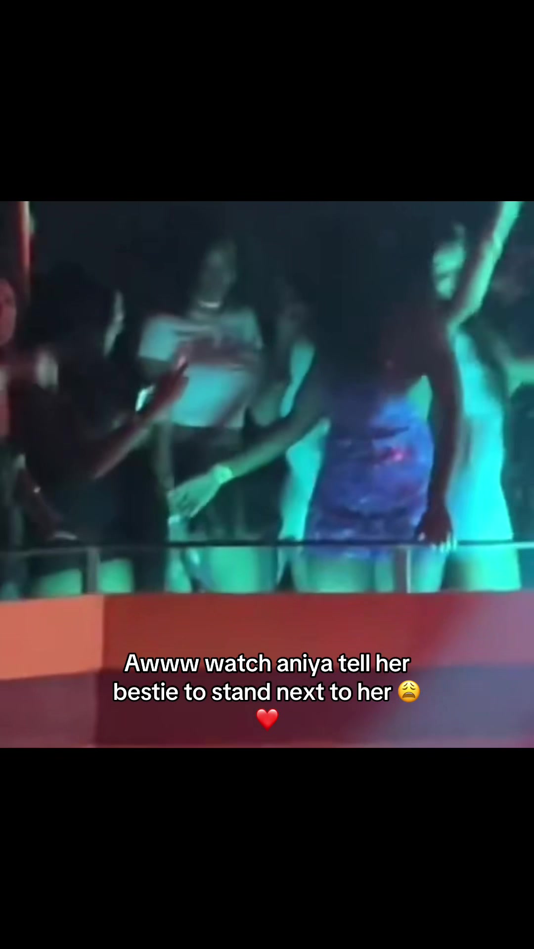 @Aniyafeed
