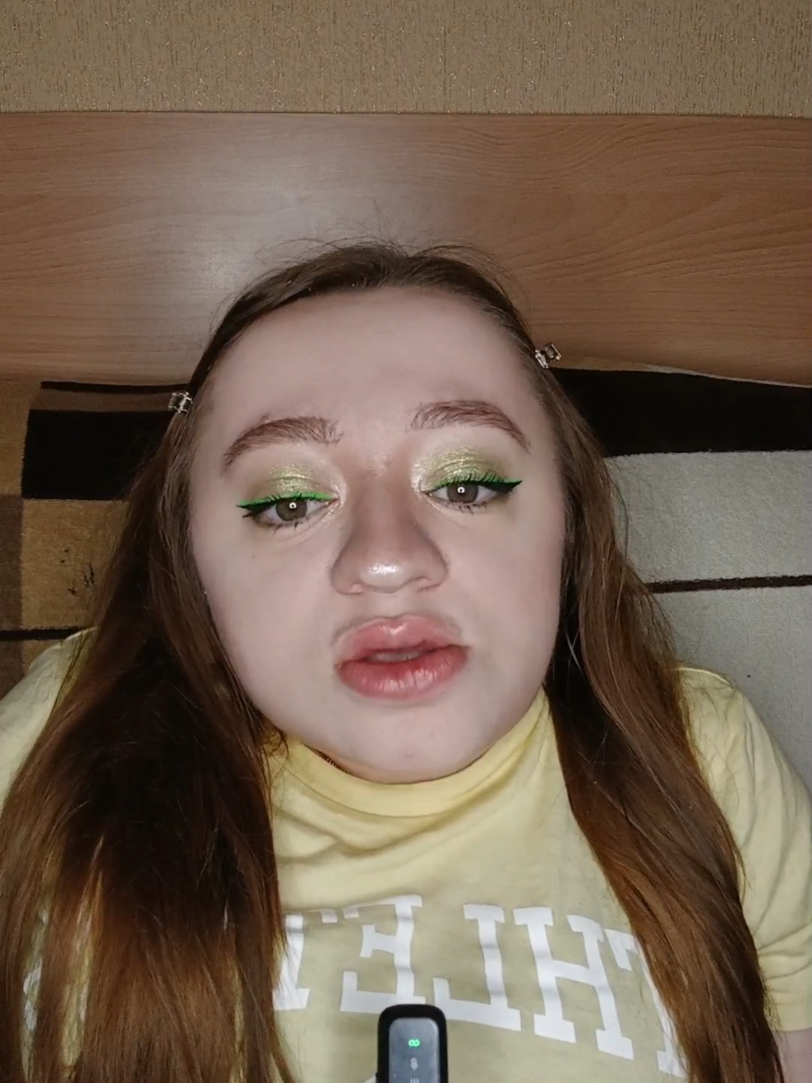 @𝕻𝖔𝖑𝖎𝖓𝖆 𝖔𝖓 𝖜𝖍𝖊𝖊𝖑𝖘