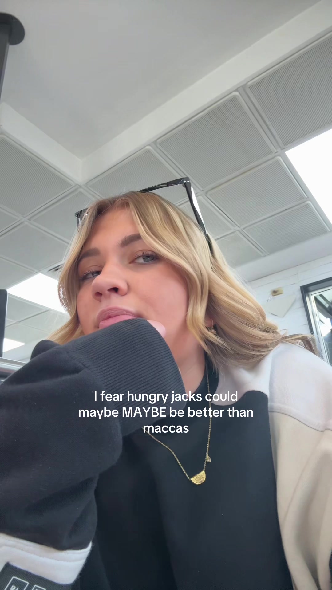 @supitscharlee
