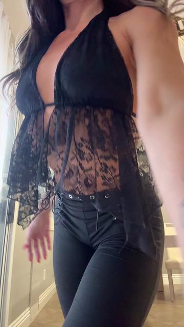 @WhitneyOC