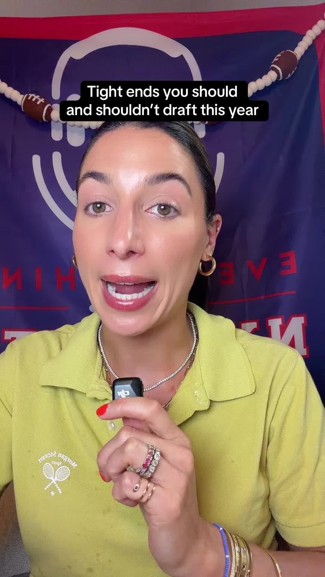 @adriannaiafolla