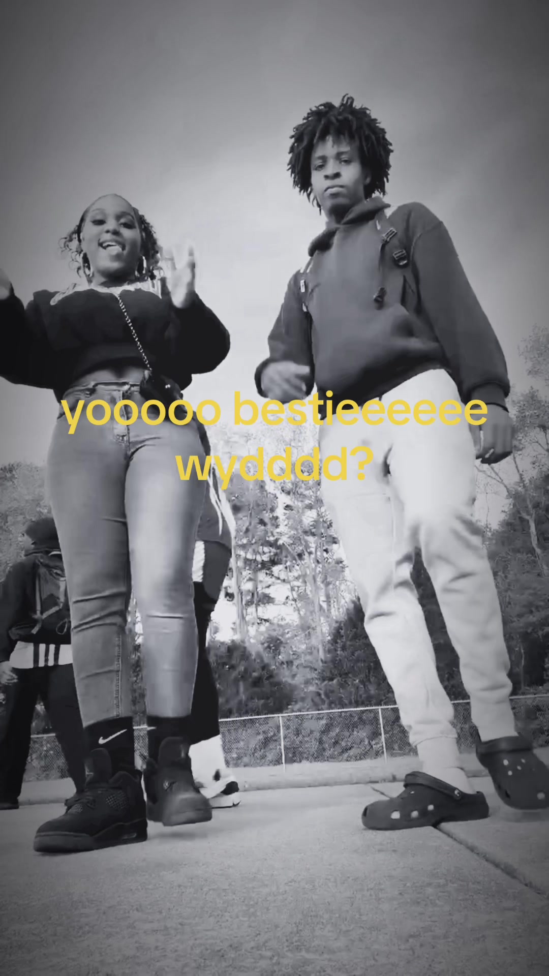@yofavchocolatedropp._