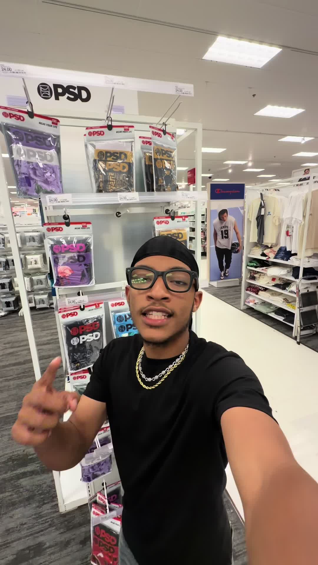@jaylinfinds