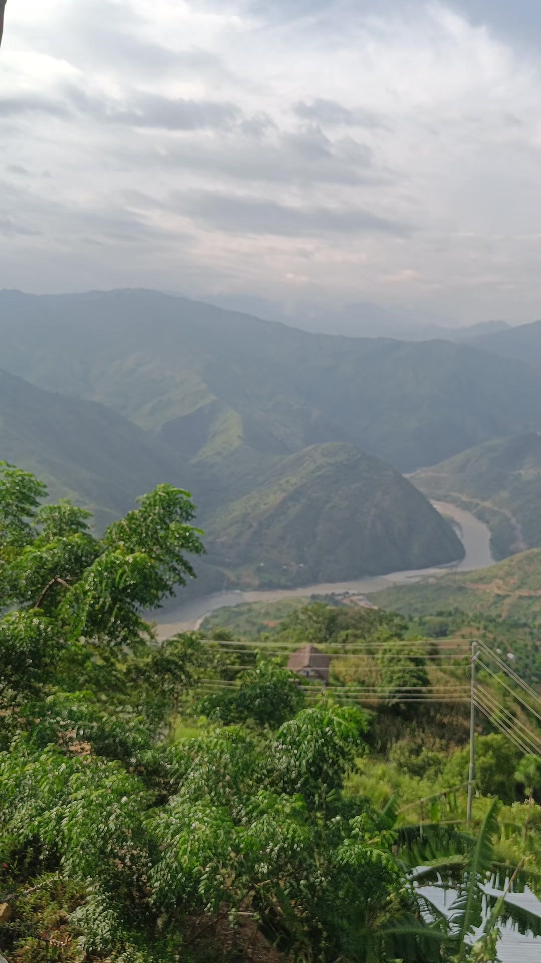 @मोहन खड्का