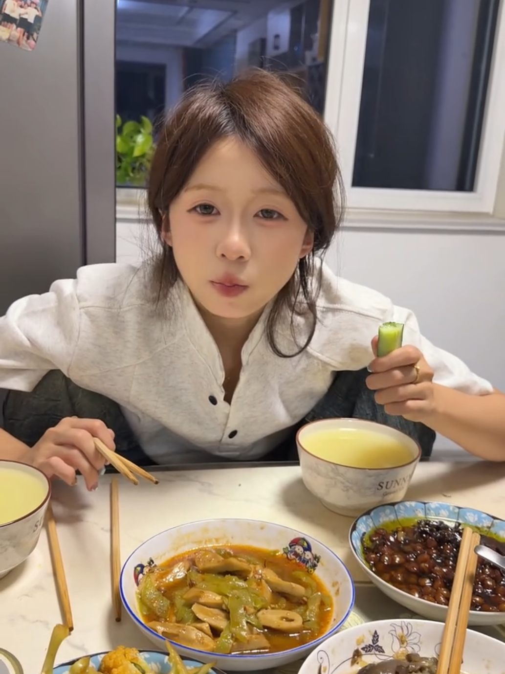 @Yueyue buồn ngủ qu&aacute;