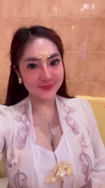 @Riska_Findiana