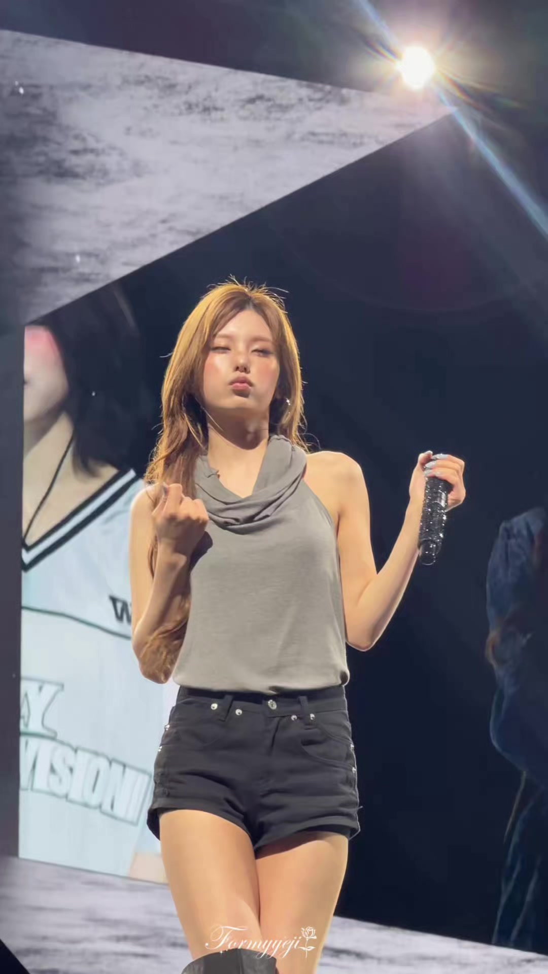 @welcome to Meu own world